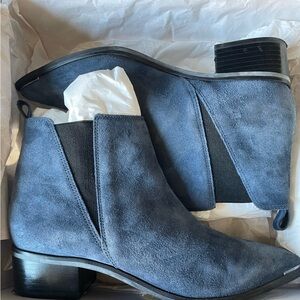 Marc Fisher LTD Yale Chelsea Boot